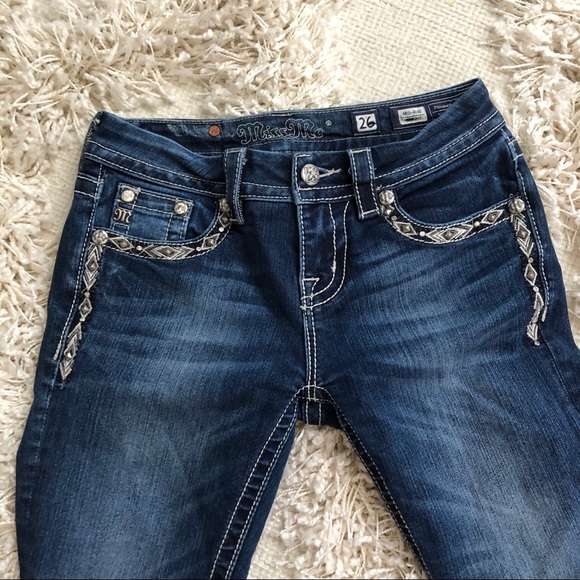 Miss Me Mid-Rise Skinny Jean - Picture 4 of 6